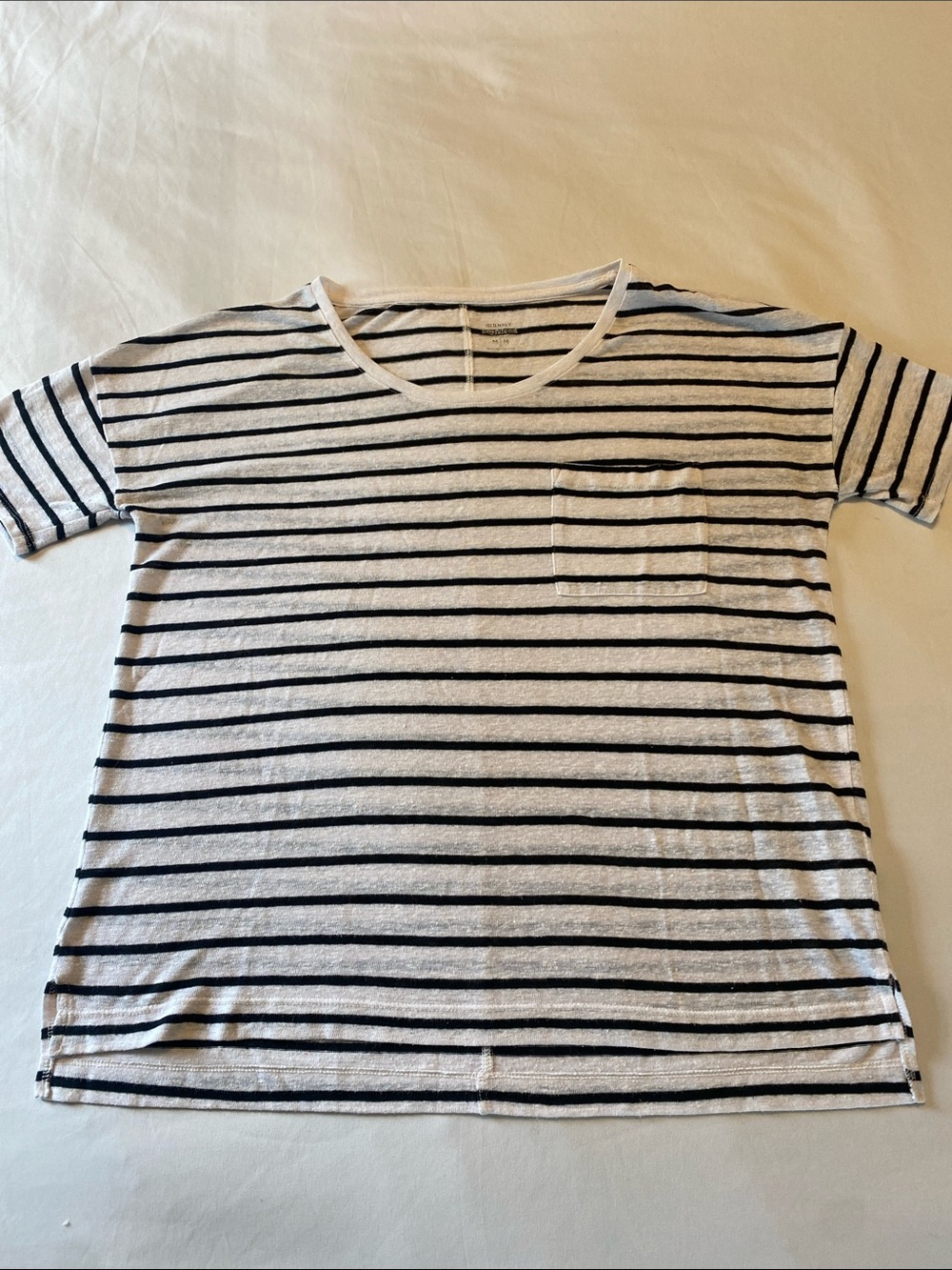 Old Navy Classic Black & White Striped Pocket T‑Shirt - Medium